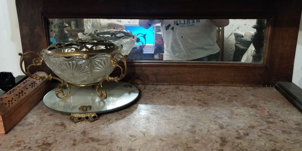 Móvel Louçeiro aparador de sala antigo