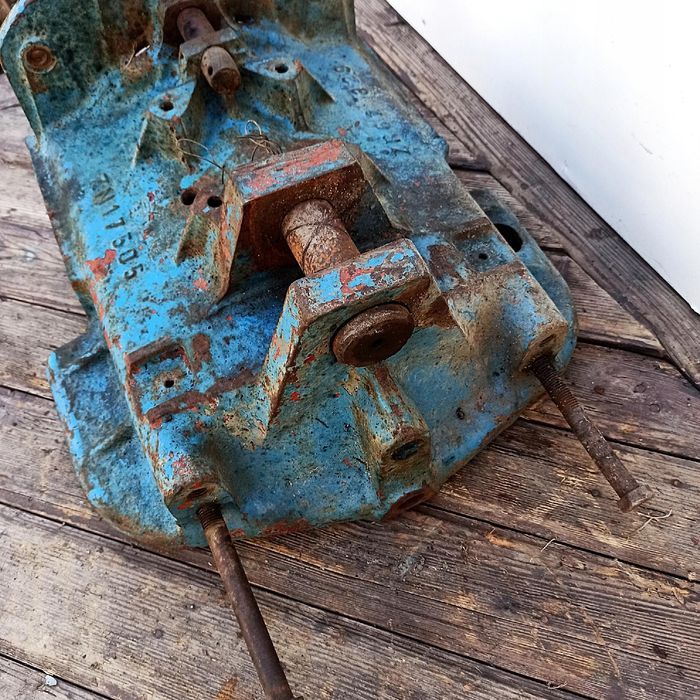 Stary wspornik mocowanie osi kołyska Zetor K 25