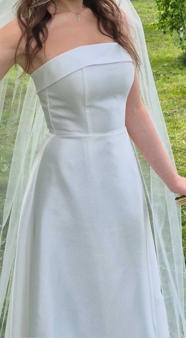 Весільна сукня в ідеальному стані