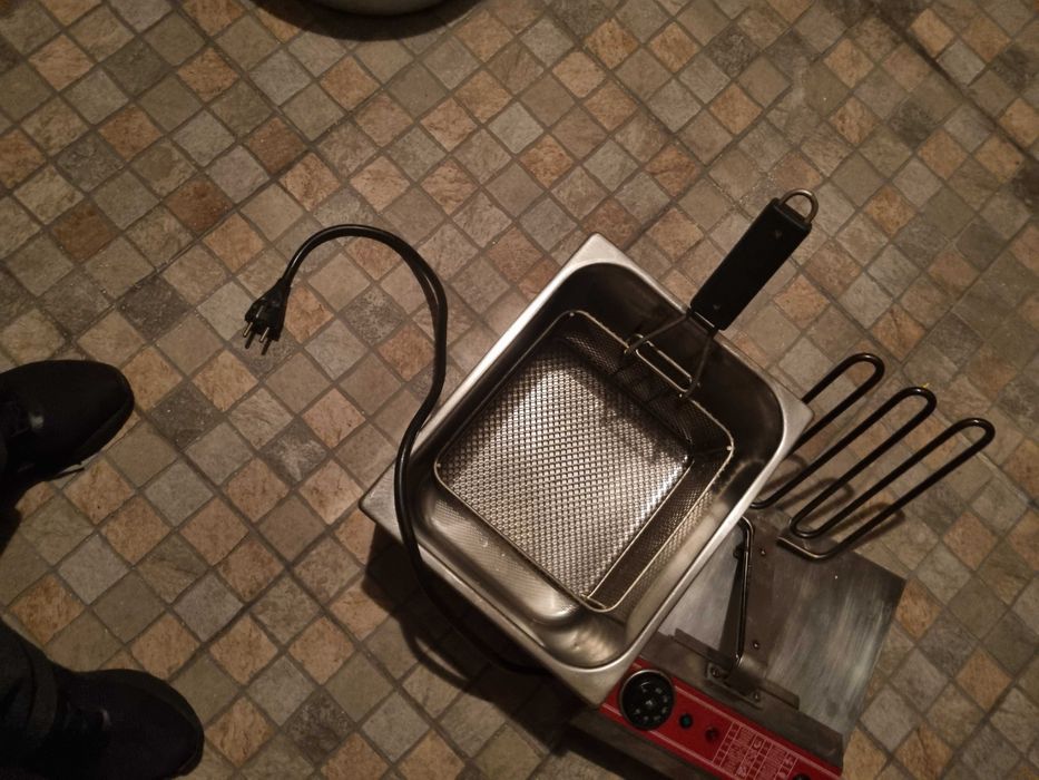 Fritadeira eletrica vende se