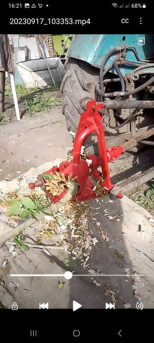 Шнековий подрібнювачгілок, гілкоруб, веткоізмельчітель.