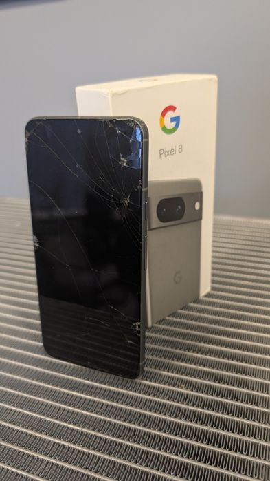 Google Pixel 8 128gb Hazel - під відновлення або запчастини