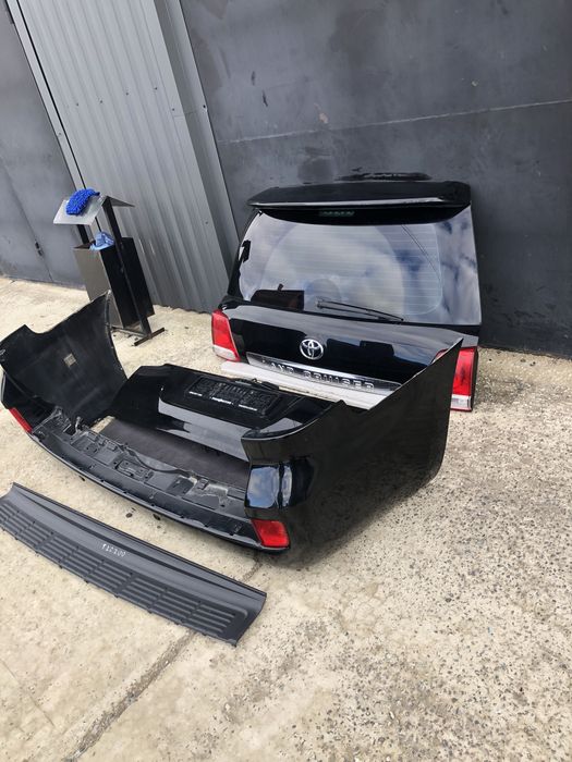 Кришка багажника Toyota Land Cruiser 200 Ляда багажника LC200