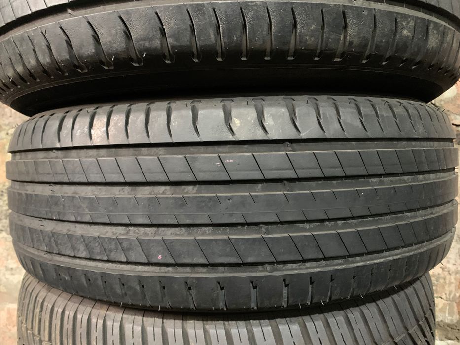 Склад шин б/в. 225/65 R17 Michelin Latitude Sport 3