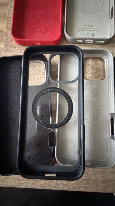Etui do Iphona 16 pro max różne