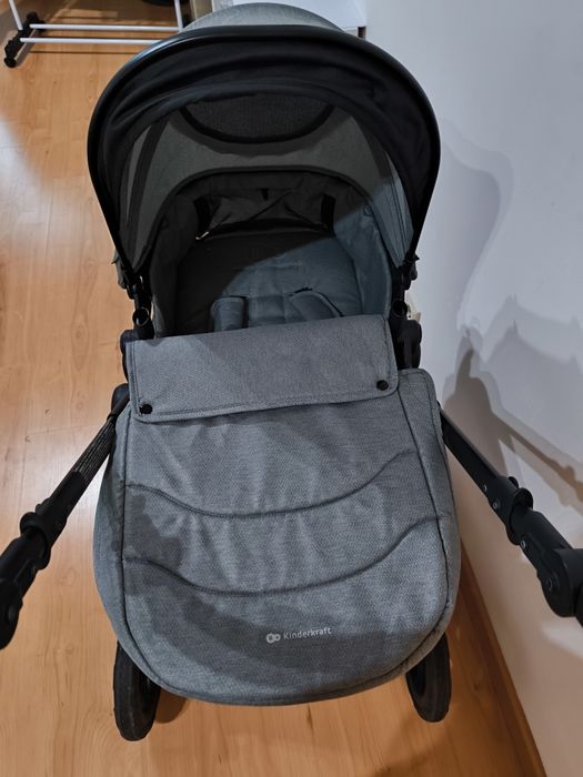 Carrinho bebé 3 em 1