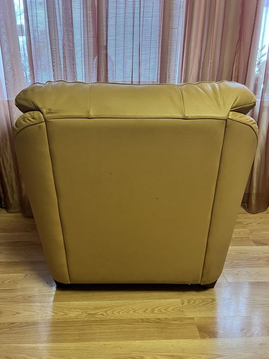 Кресло из экокожи.Крісло з екошкіри.