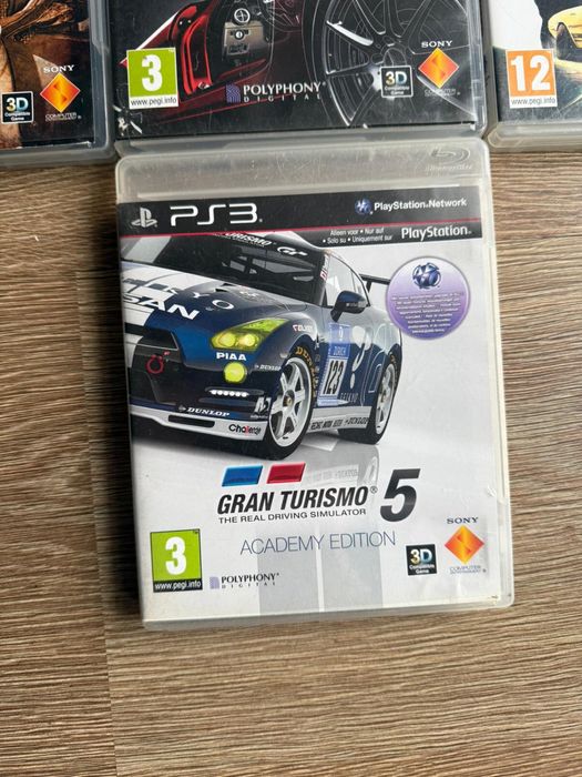 Ps3, 19 gier + 4 pady