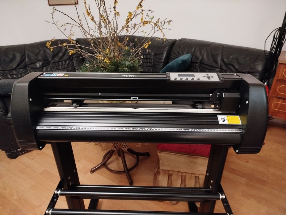 Ploter tnący Firmy SERON