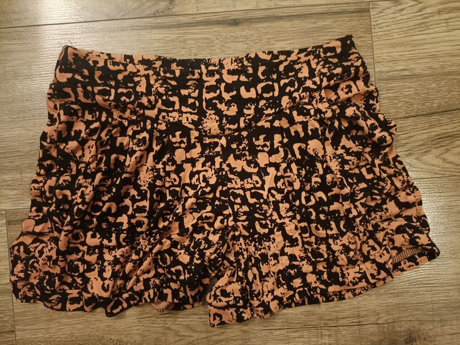 Letnie spodenki pomarańczowe