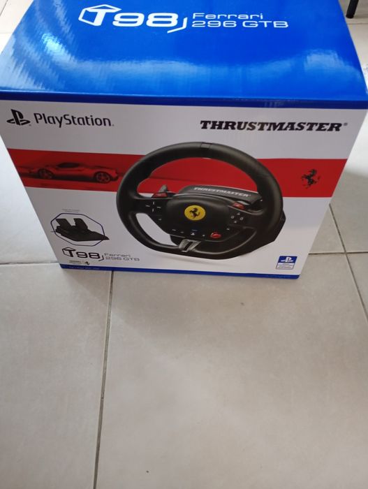 Volante Ferrari thrustmaster