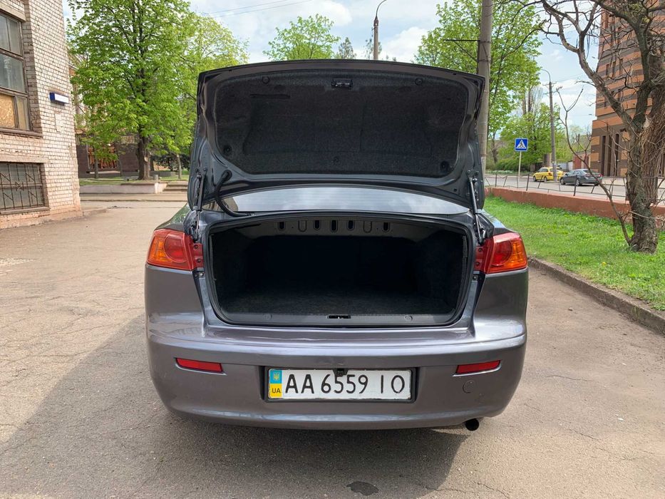 Mitsubishi Lancer 2.0 ГБО 2009 год.