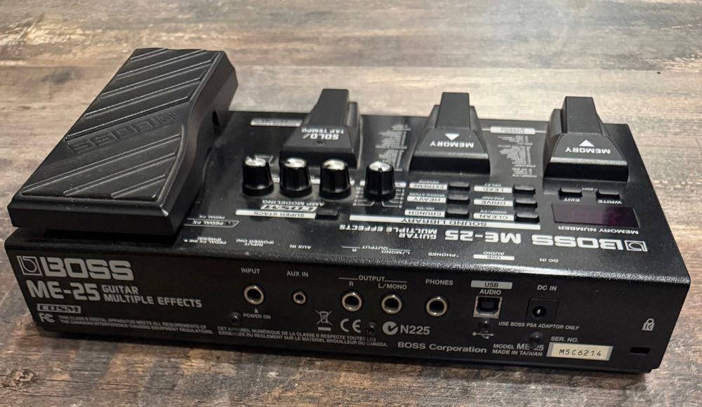 BOSS ME-25 absolutamente como nova