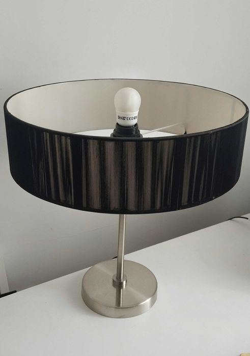 Candeeiro de pé - Design contemporâneo