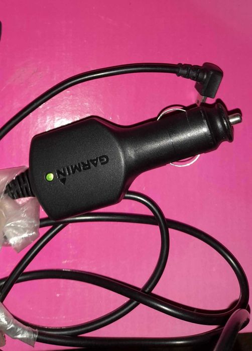 Garmin nuvi40 GPS Charger and Mount – New – In Lisbon64740902815619122