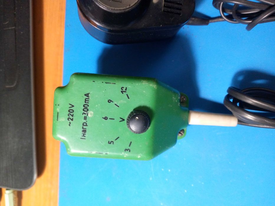 Блоки та плати живлення