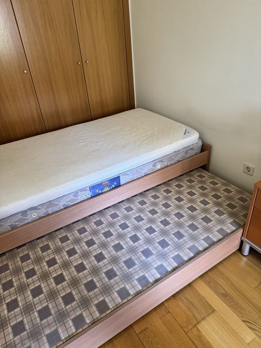 Cama de solteiro com gavetão e 2 colchoes