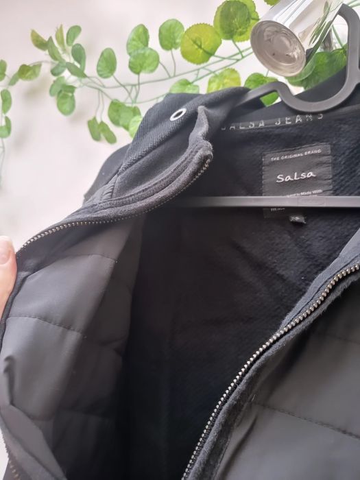 Casaco Preto Desportivo de Homem