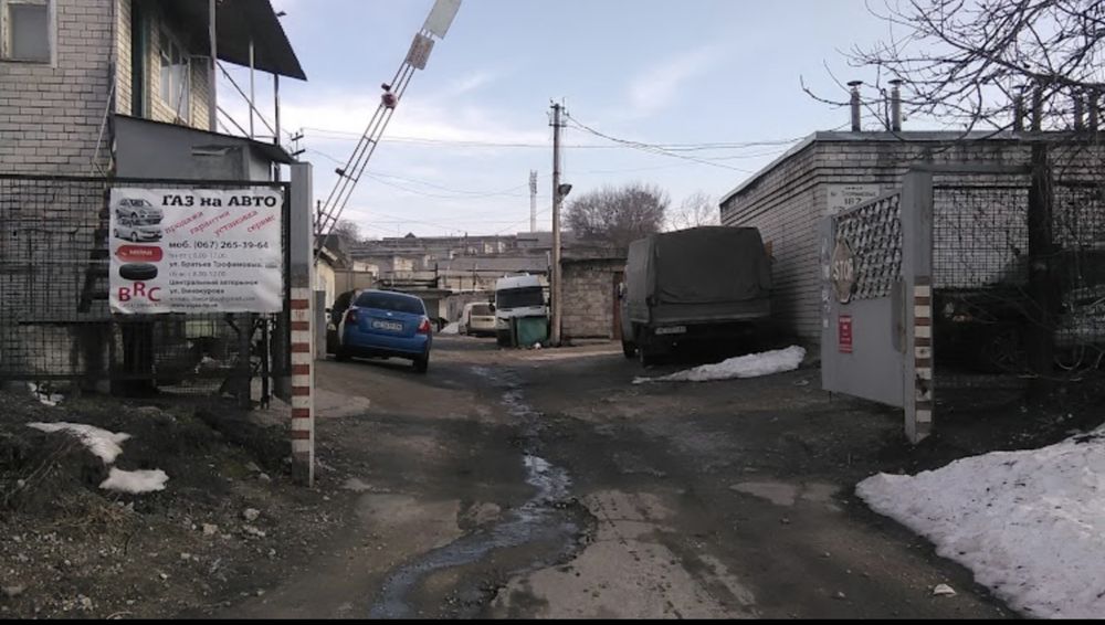 Гараж в оренду прокат склад стоянка коператив Парус