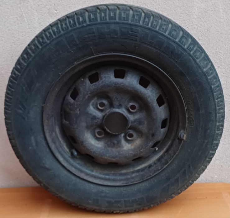 JANTE+PNEU 175/70R13 82T