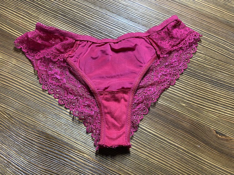 Продам комплект жіночоі білизни