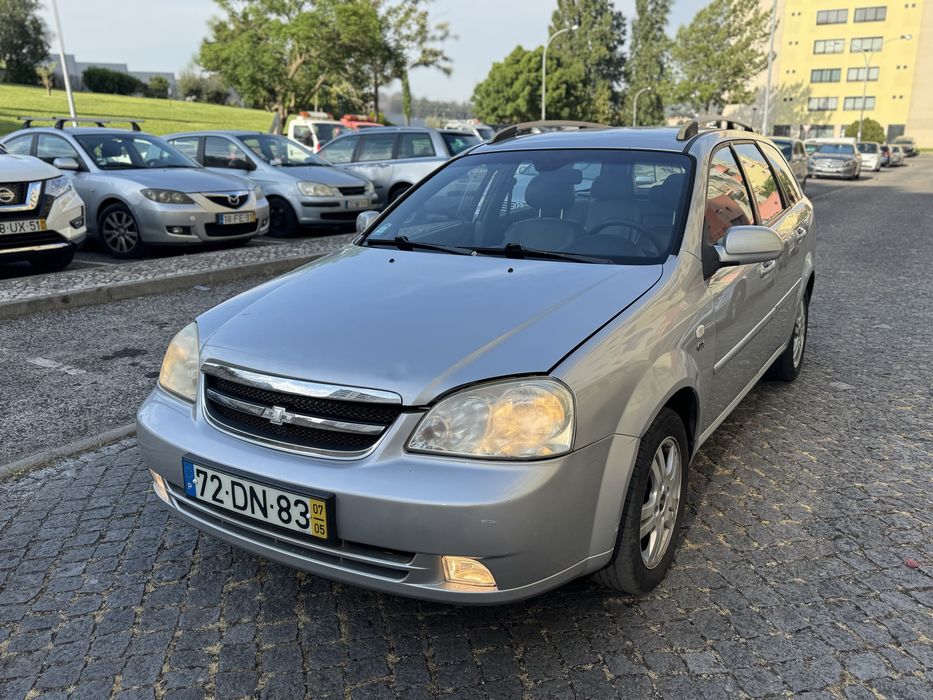 Chevrolet Nubira 1.6 gasolina com 150.000 mil km em bom estado geral.