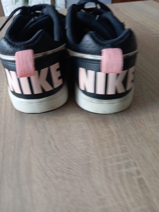 Buty Nike r.36.5
