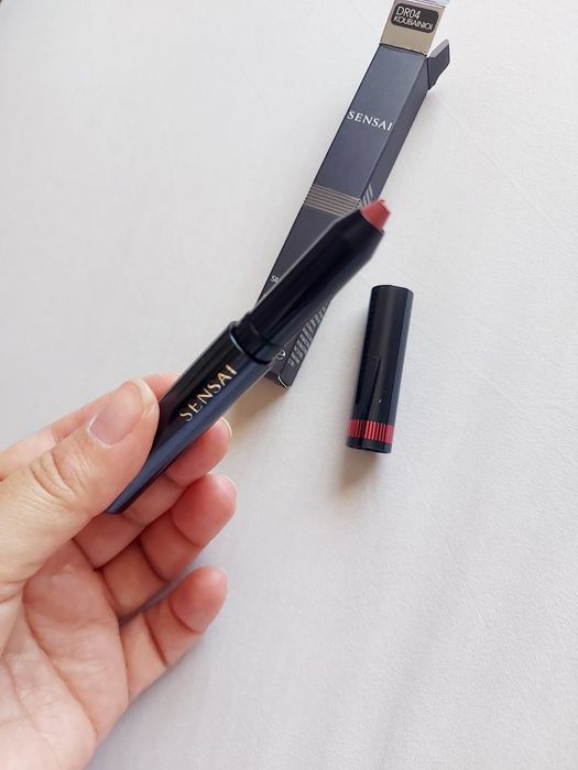 Sensai Silky design rouge