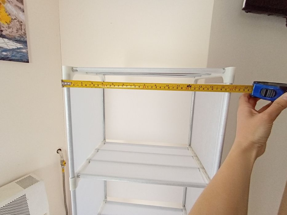 Білий розкладний стелаж