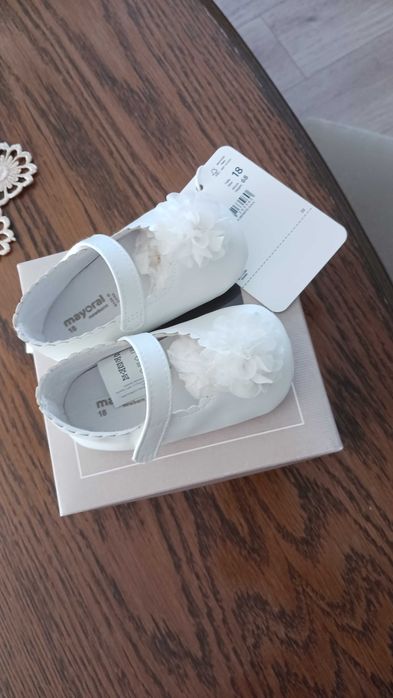 Ubranko do chrztu dla dziewczynki rozmiar 74