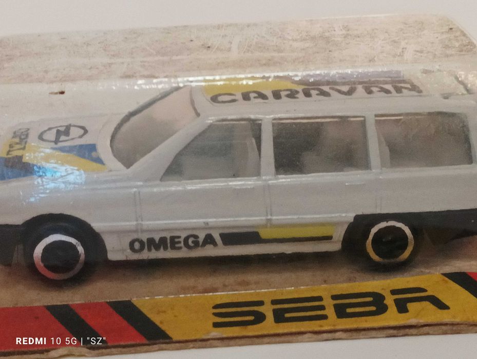 opel caravan1700 ドイツ製【ミニカー】 opel caravan1700 ドイツ製