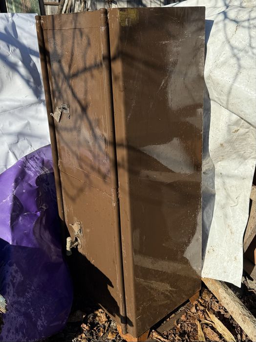 Б/в сейф металевий вогнетривкий