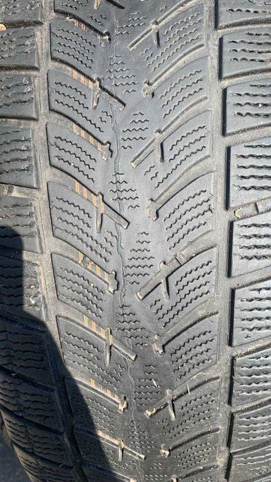 235/60 R18 107H GoodYear UltraGrip Perfomance Gen-1, зимова, комплект