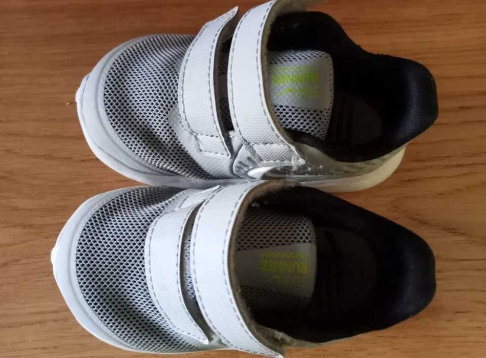 Jak nowe 19 Nike lekkie adidasy buty sportowe dla chłopca