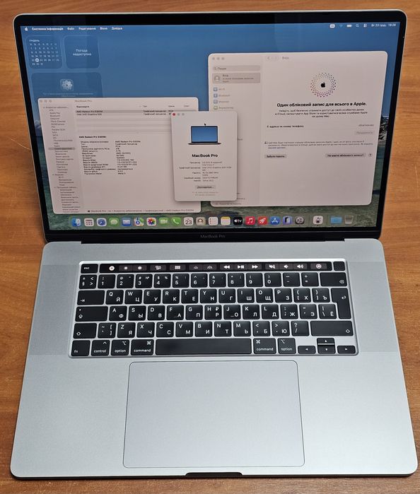 Ноутбук Apple Macbook Pro 16" A2141, i7, Radeon Pro 5300M 4Gb, 16/500g