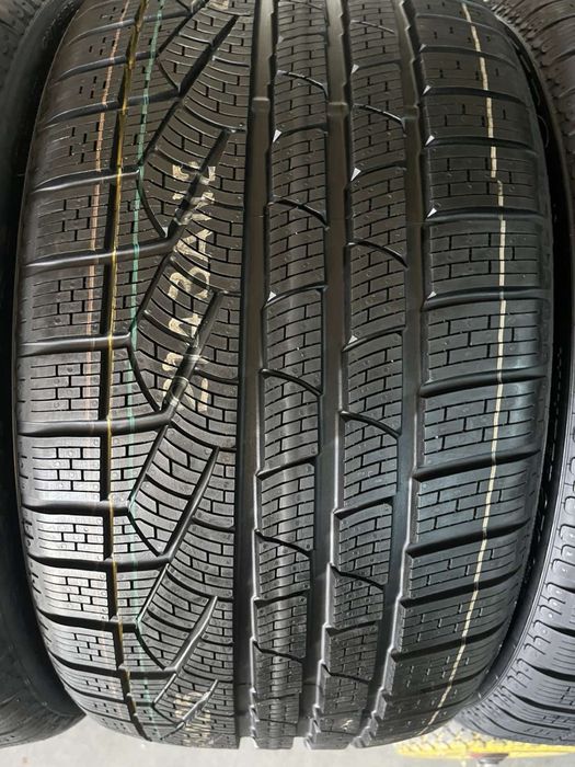 275/30/20+245/35/20 R20 Pirelli Sottozero 2 Winter 270 4шт нові зима