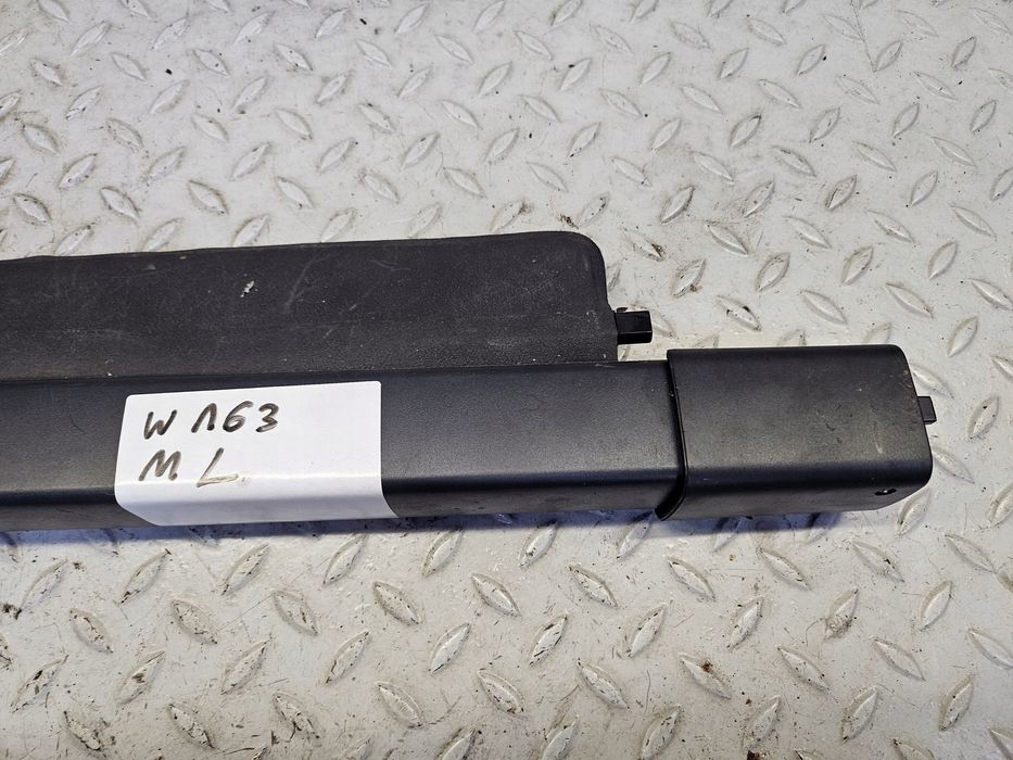 mercedes ml w163 lift roleta bagażnika czarna ładna