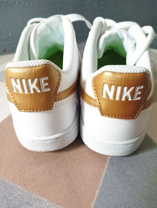 Sapatilhas Nike usadas uma vez