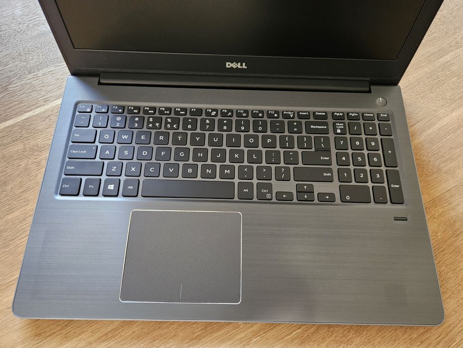 Notebook / Laptop 15,6" Dell Vostro 5568 i5-7200U/8GB/240+1000MWin10X