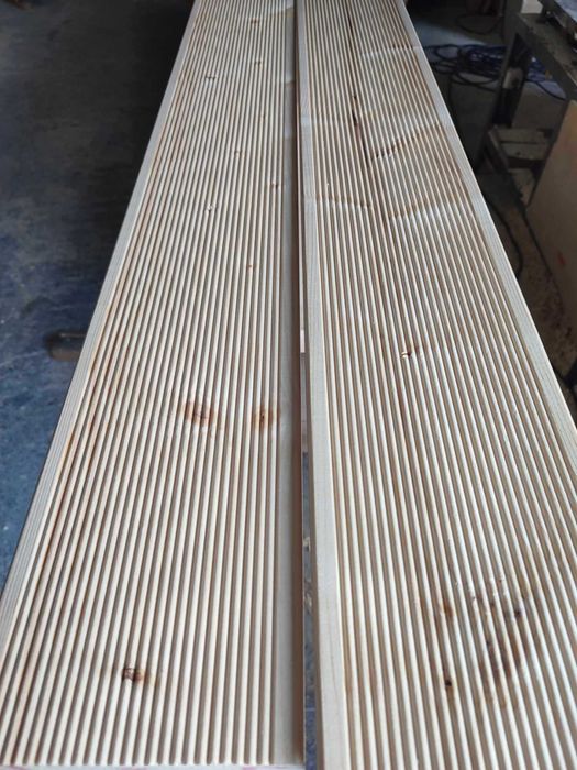 Deska tarasowa 28x145 jednostronnie ryflowana