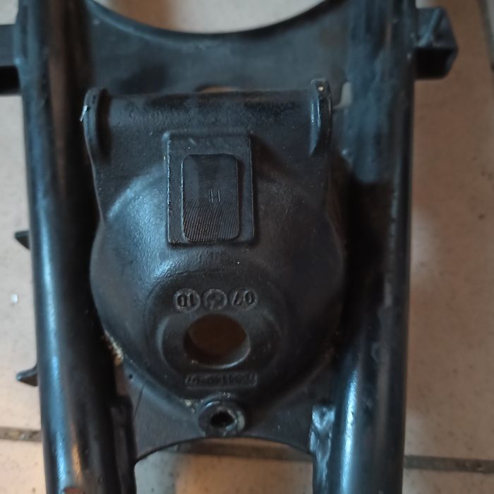 Rama BMW r1200 RT 2010r