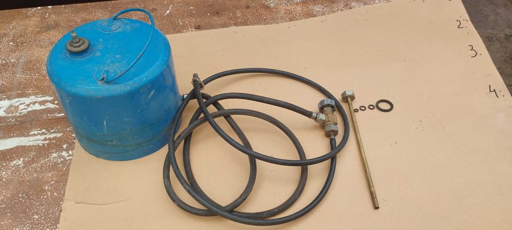 Пневмораспылитель: для нанесения консерванта .