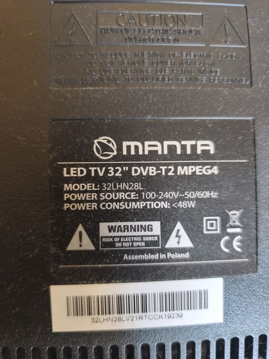 Telewizor Manta 32 cale z uchwytem na ścianę.