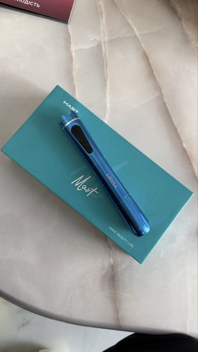 Продам машинку  Mast Crown P3