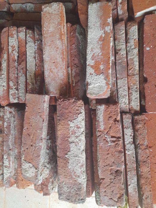 Lica z cegły wyprzedaż