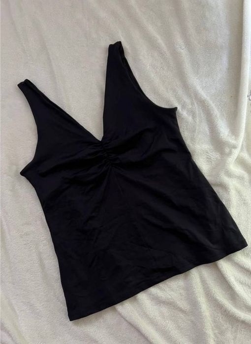 Боди та одна майка H&M