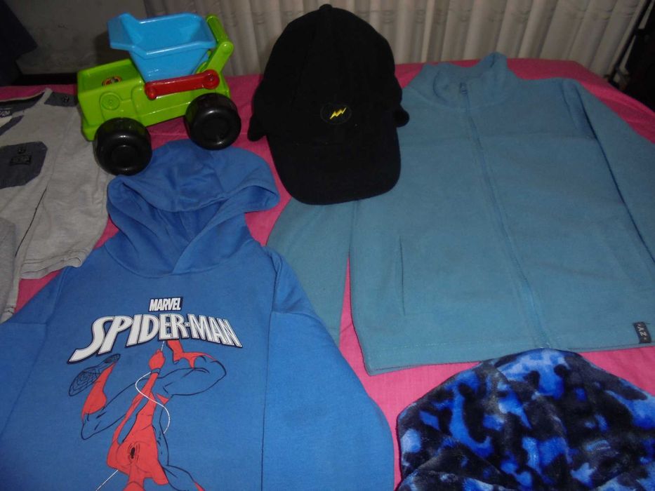 lote de roupa de menino o jogo MINIPUZZLES AS PROFISSÕES