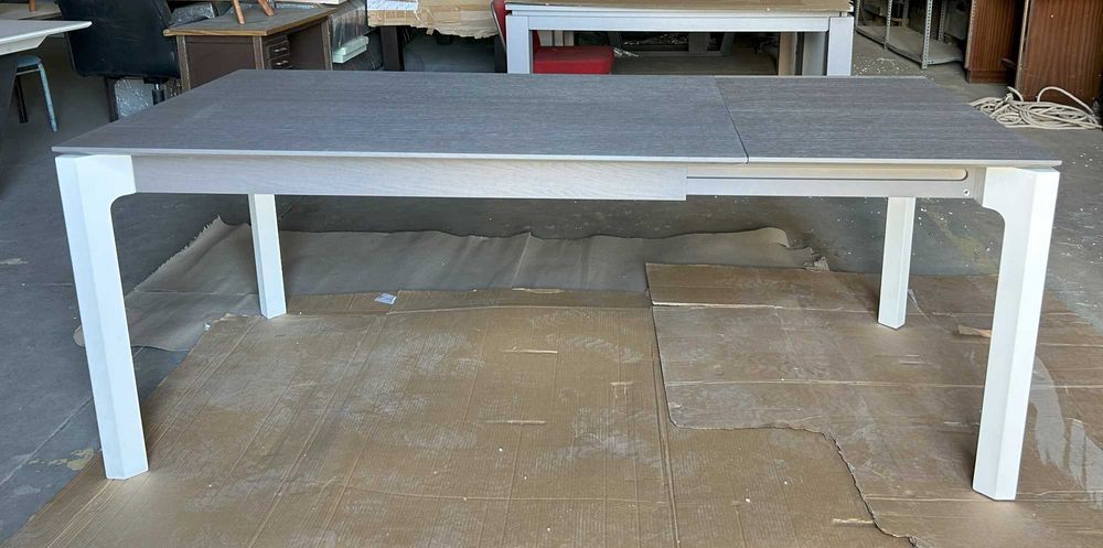 Mesa jantar cinzenta e Branca extensível