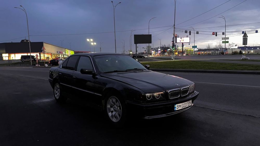 Продам легендарну бмв е38