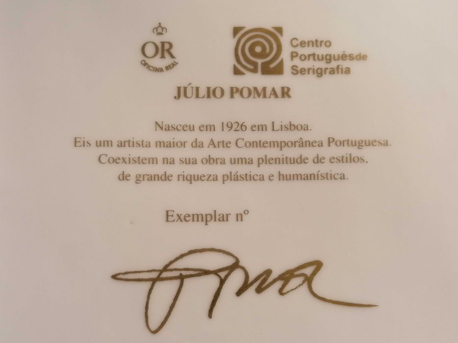 Cinzeiro Júlio Pomar, produzido para o Centro Português de Serigrafia pela Oficina Real.
